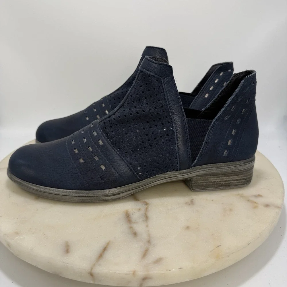 Naot Rivotra Leather & Suede Perforated Slip On Ankle Bootie Navy EU 41/US 9.5